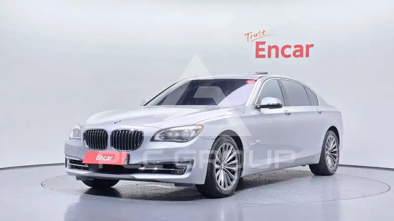 2013 BMW 750