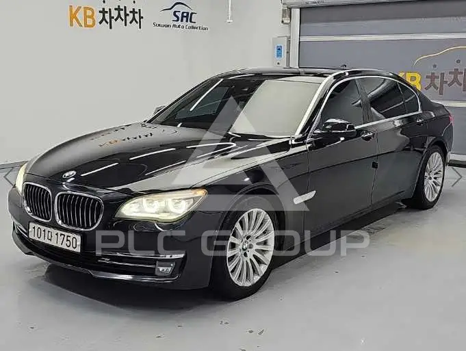 2013 BMW 740