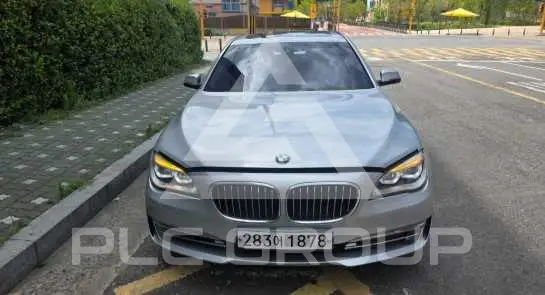 2013 BMW 740
