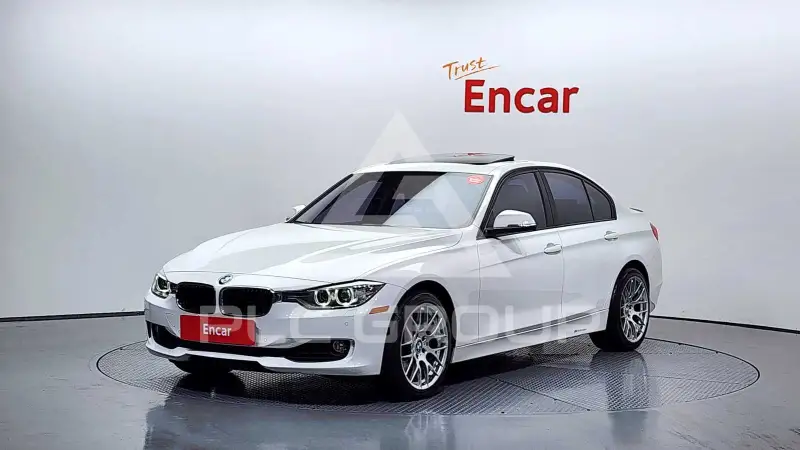 2013 BMW 320