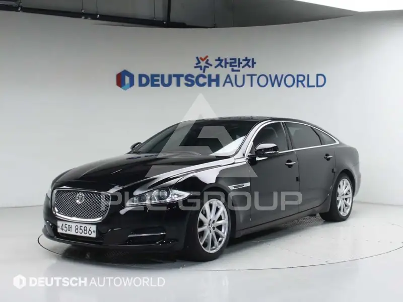 2013 Jaguar XJ