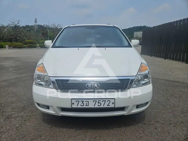 2013 KIA Carnival