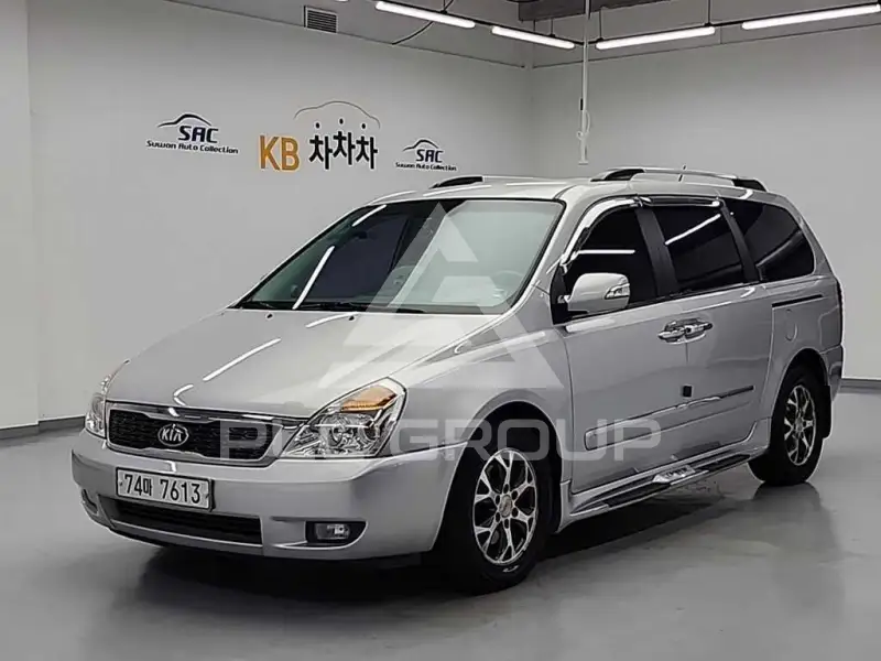 2013 KIA Carnival