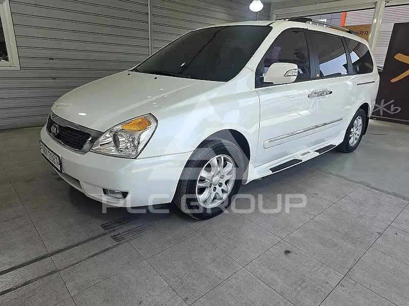 2013 KIA Carnival