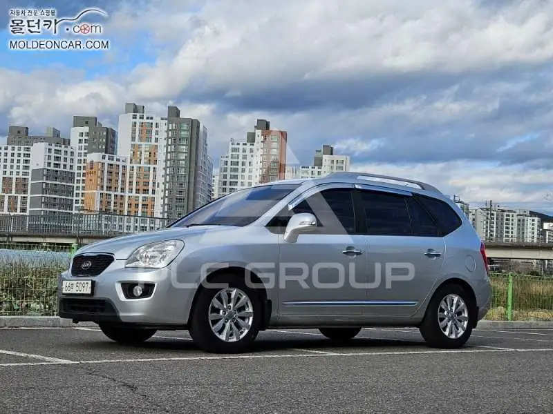 2013 KIA Carens