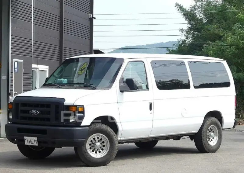 2013 Ford E-Series