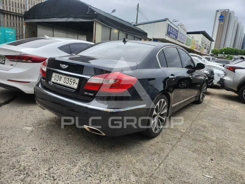 2013 Hyundai Genesis
