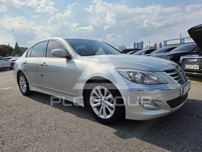 2013 Hyundai Genesis