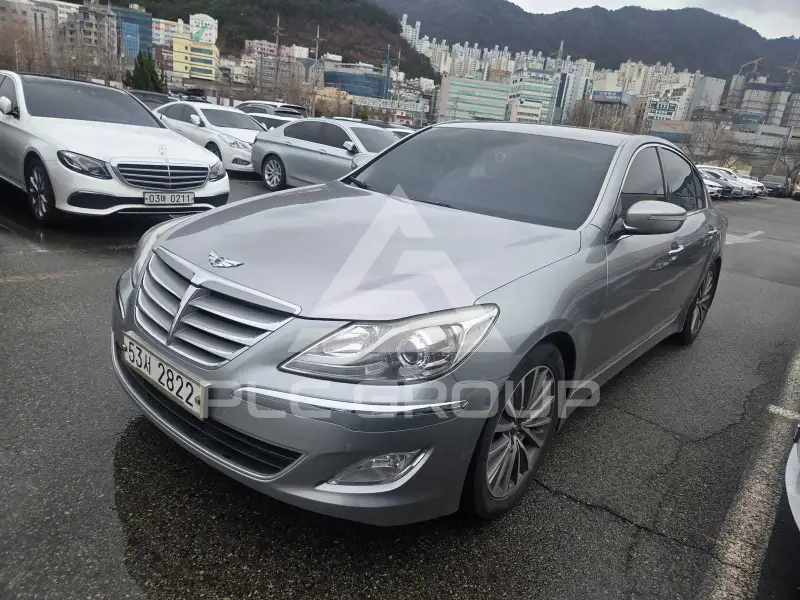 2013 Hyundai Genesis