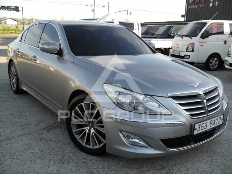 2013 Hyundai Genesis