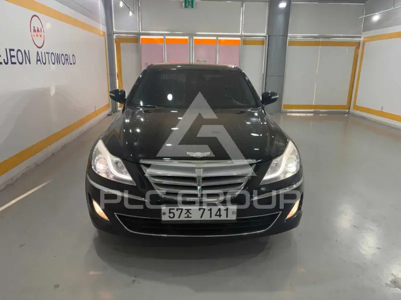2013 Hyundai Genesis