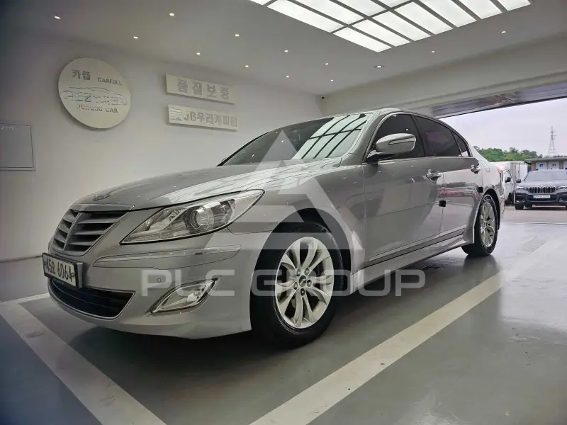 2013 Hyundai Genesis