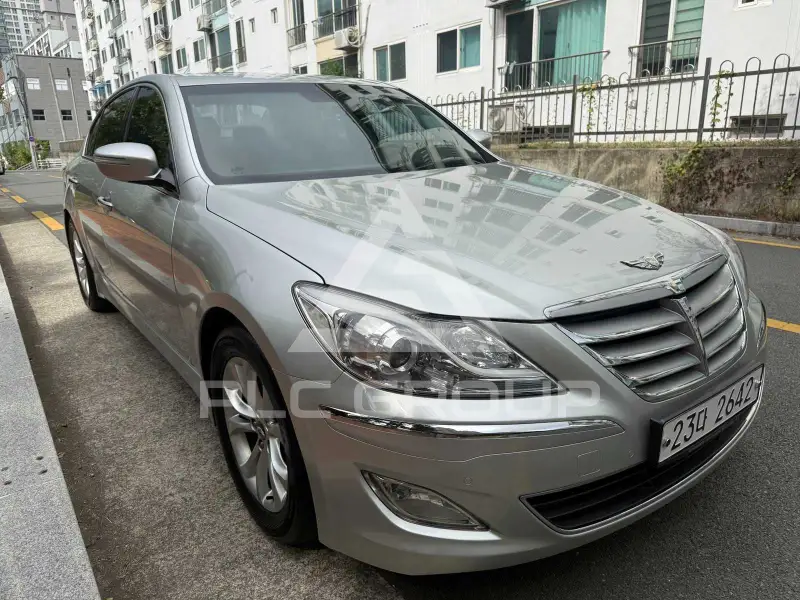 2013 Hyundai Genesis