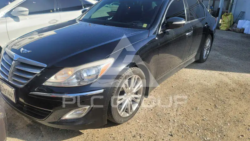 2013 Hyundai Genesis