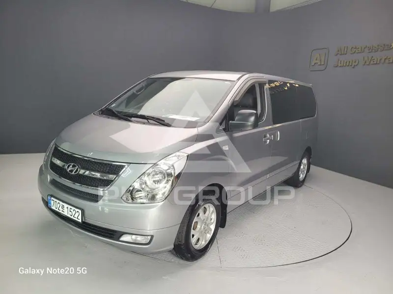 2013 Hyundai Starex