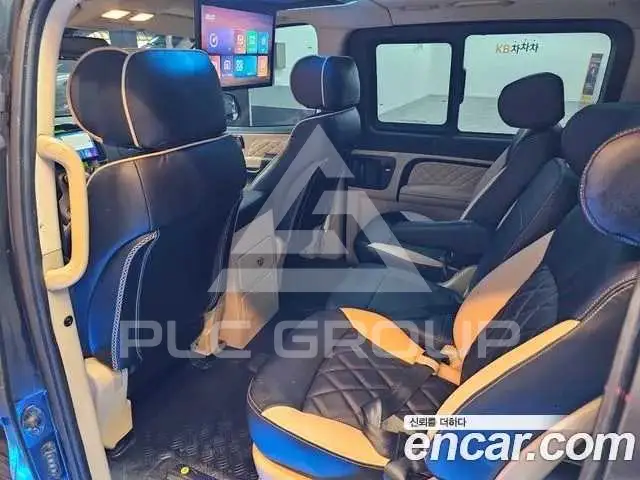 2013 Hyundai Starex
