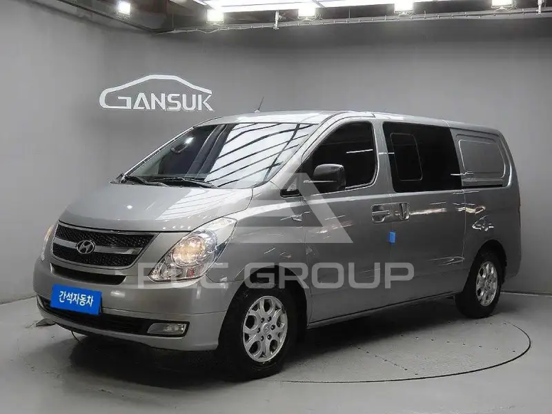 2013 Hyundai Starex
