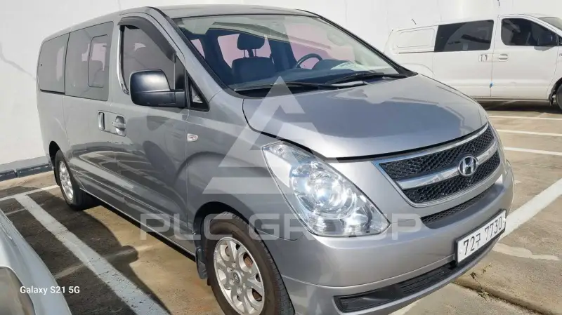 2013 Hyundai Starex