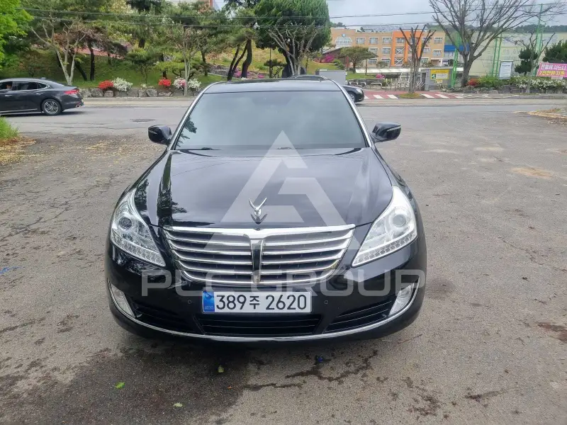 2013 Hyundai Equus
