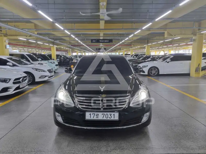 2013 Hyundai Equus
