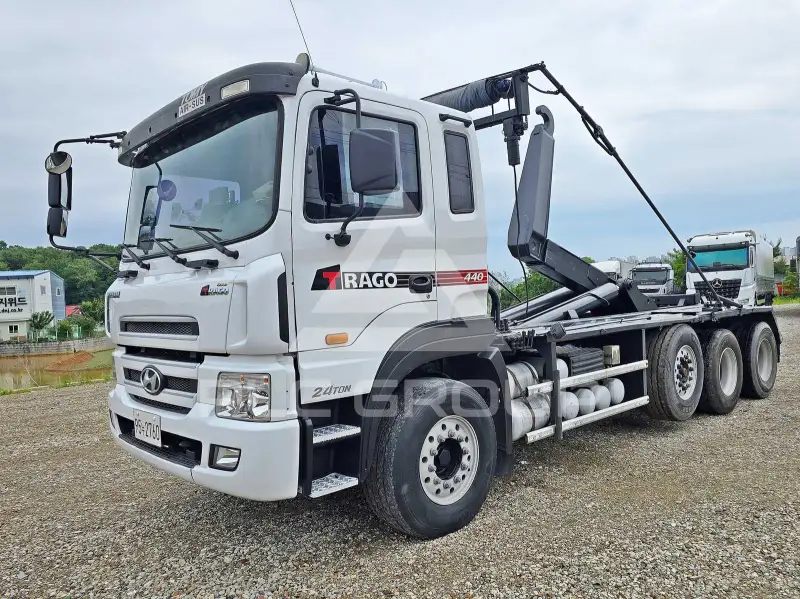 2013 Hyundai Trago