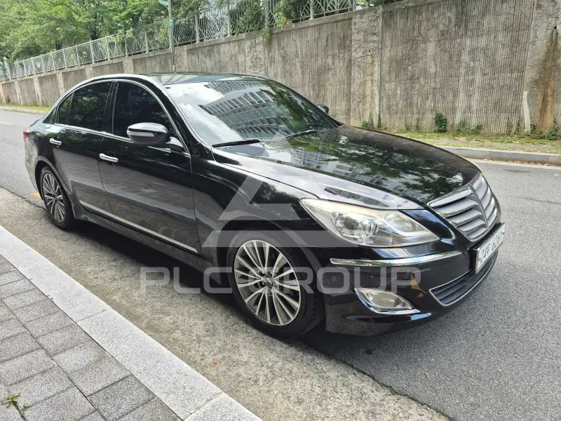 2013 Hyundai Genesis