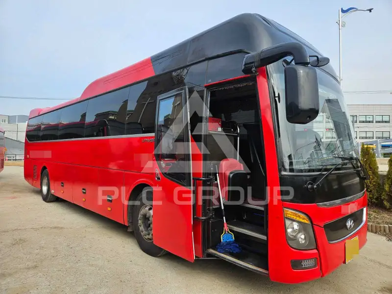 2013 Hyundai Universe