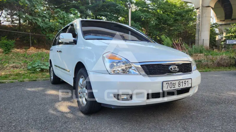 2013 KIA Carnival