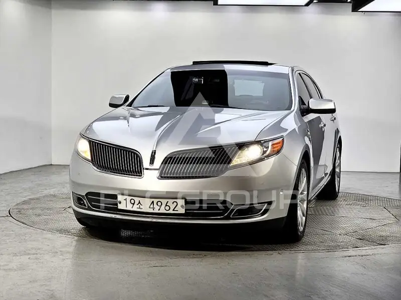 2014 Lincoln MKS