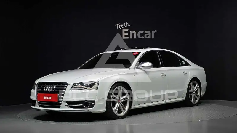 2014 Audi S8