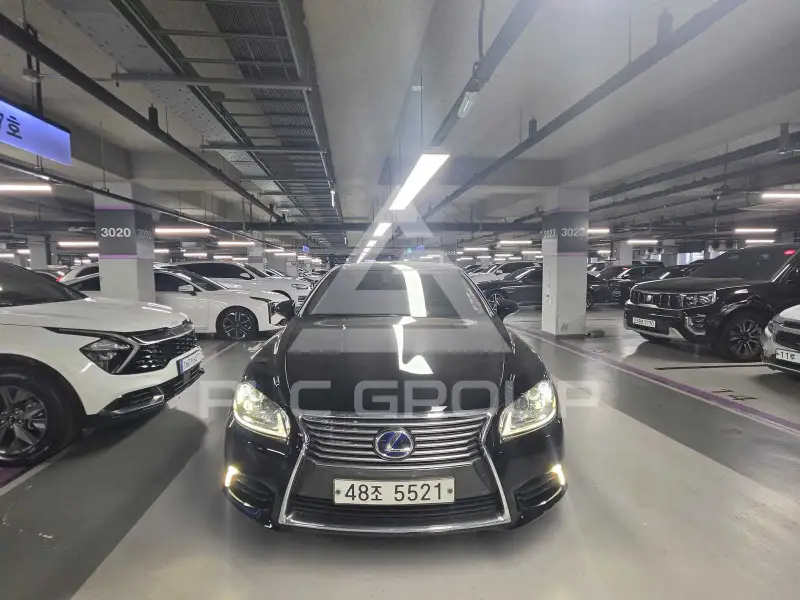 2014 Lexus LS