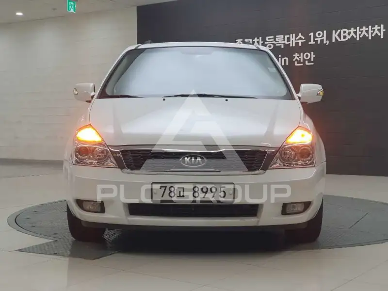 2014 KIA Carnival