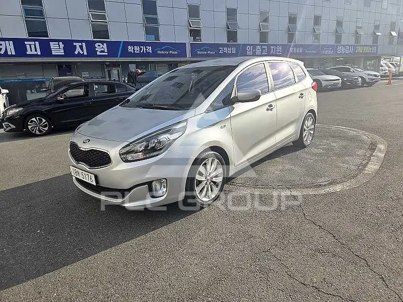 2014 KIA Carens
