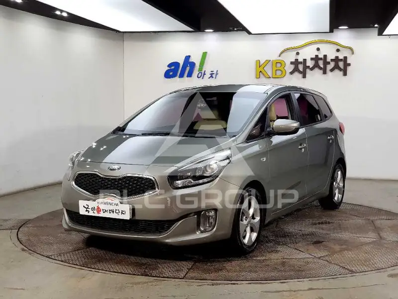 2014 KIA Carens