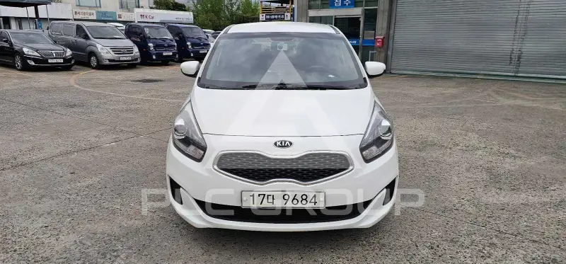2014 KIA Carens
