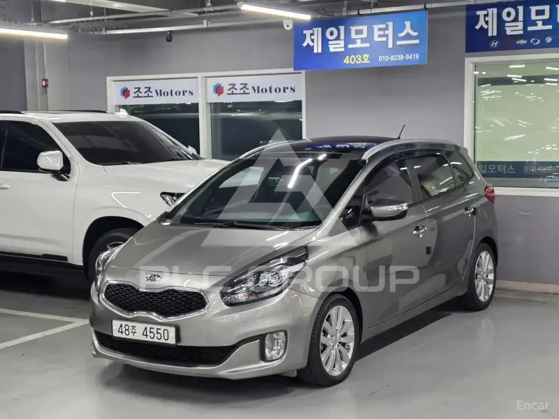 2014 KIA Carens