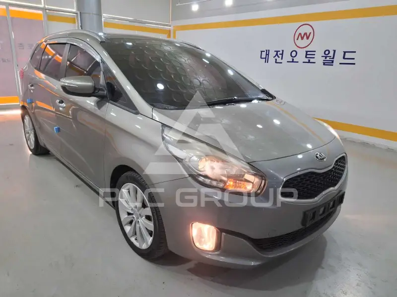 2014 KIA Carens