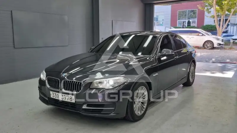 2015 BMW 520