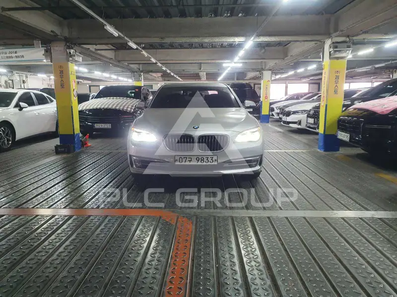 2015 BMW 730