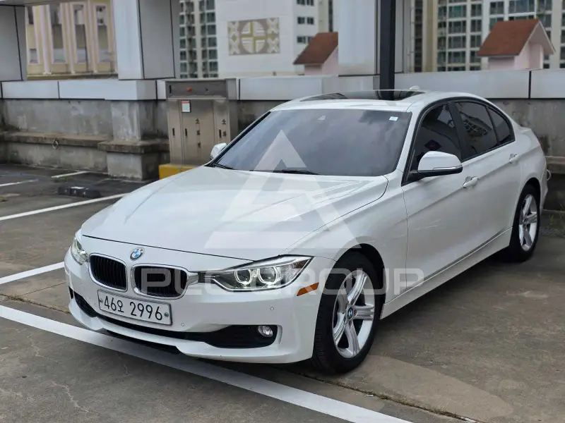 2015 BMW 320