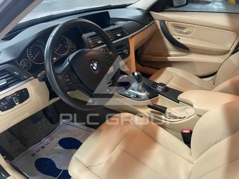 2015 BMW 320