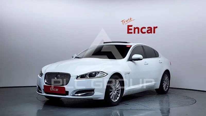 2015 Jaguar XF