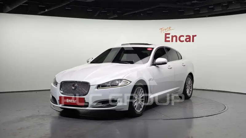2015 Jaguar XF