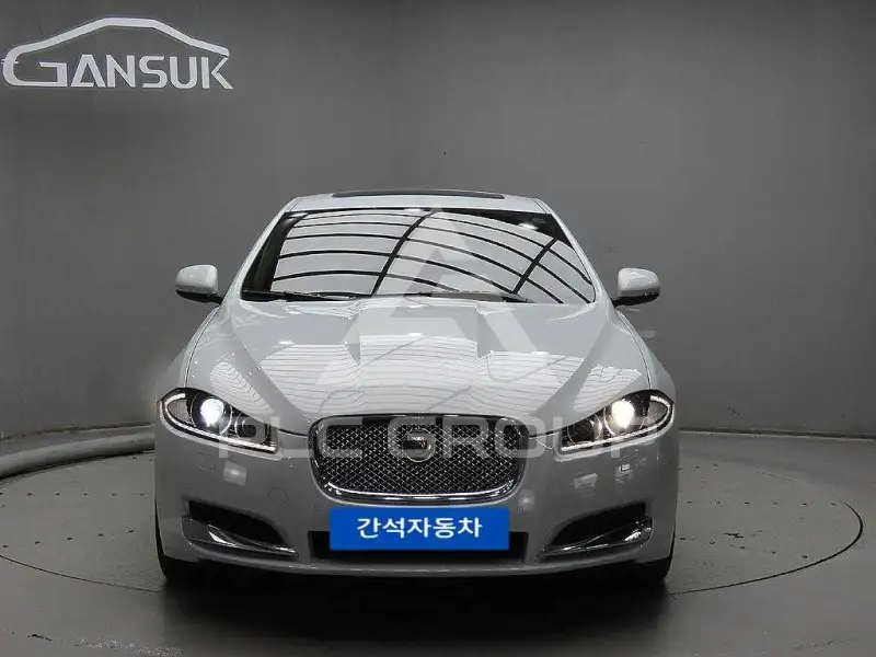 2015 Jaguar XF