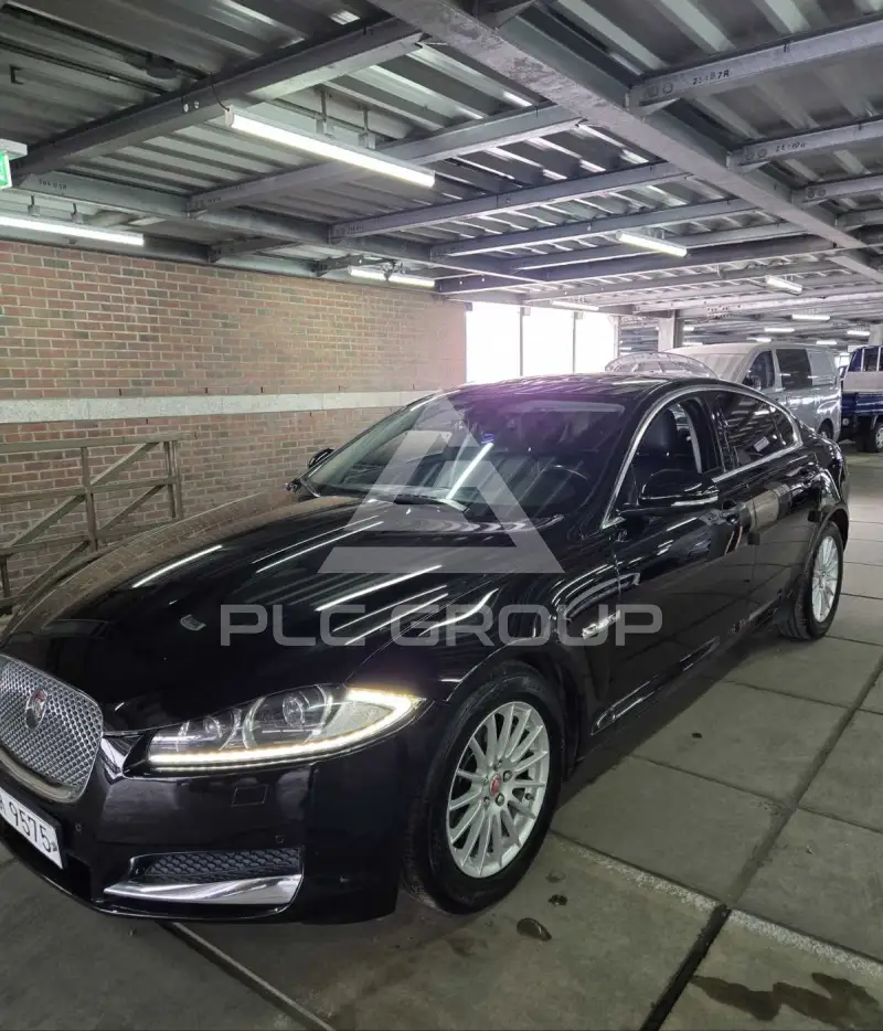 2015 Jaguar XF