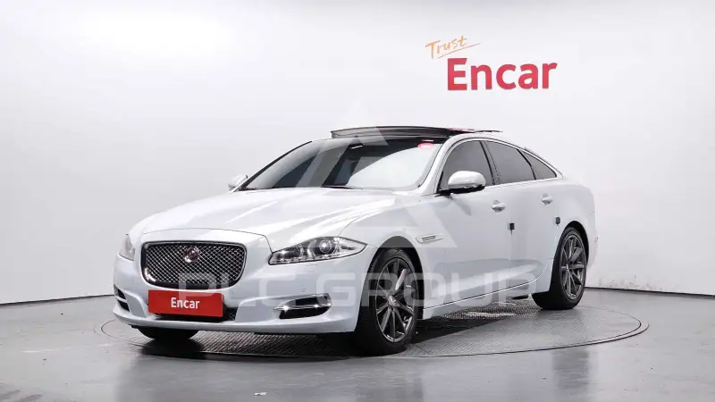 2015 Jaguar XJ