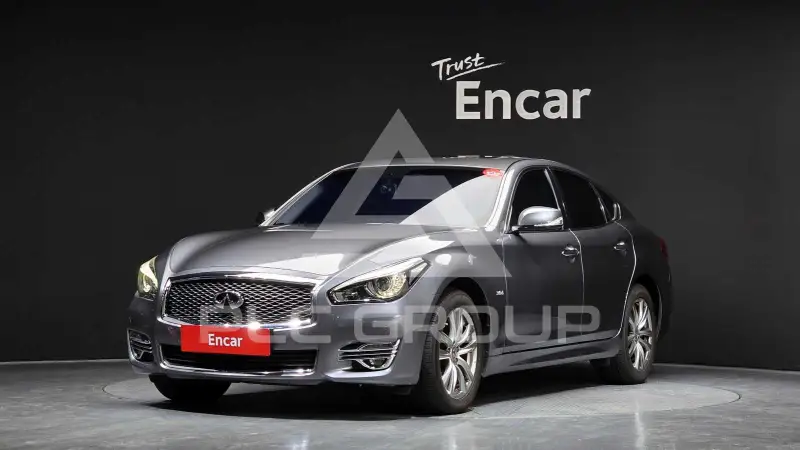 2015 Infinity Q70