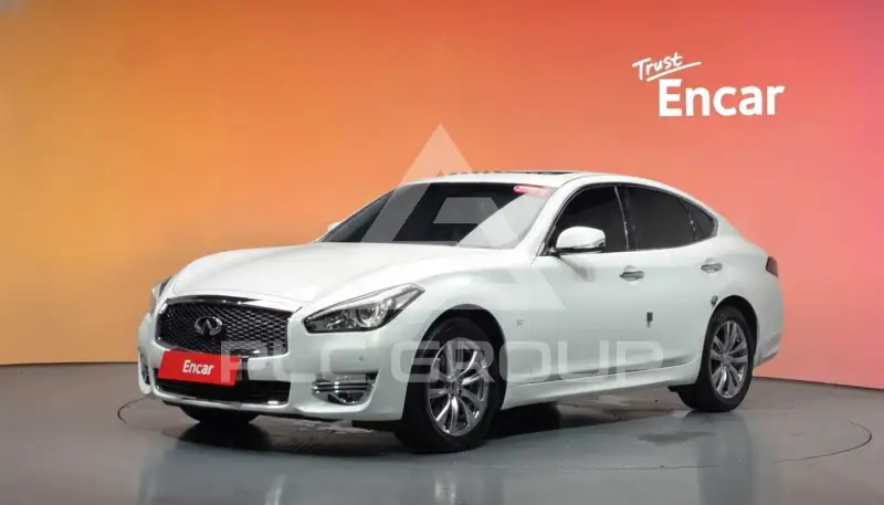 2015 Infinity Q70