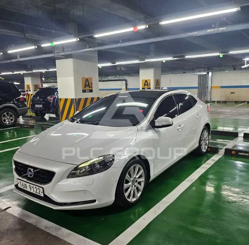 2015 Volvo V40