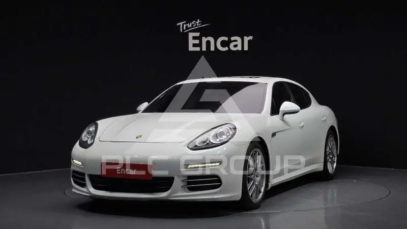 2015 Porsche Panamera